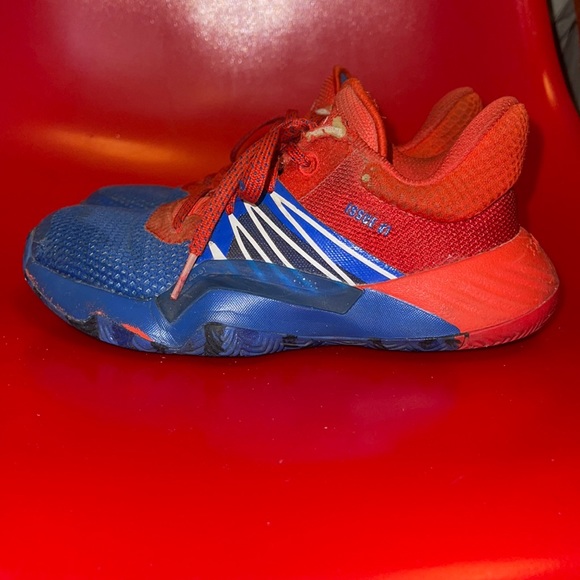 Adidas Donovan Mitchell’s “don 1”Spider-Man” edition Kids size 13 - Picture 3 of 8